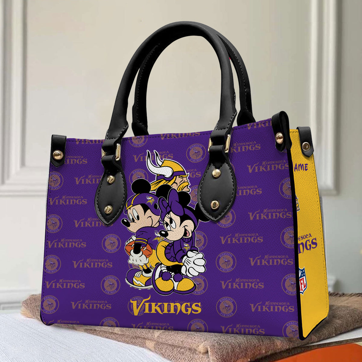 Minnesota Vikings Personalized Leather Hand Bag BB100