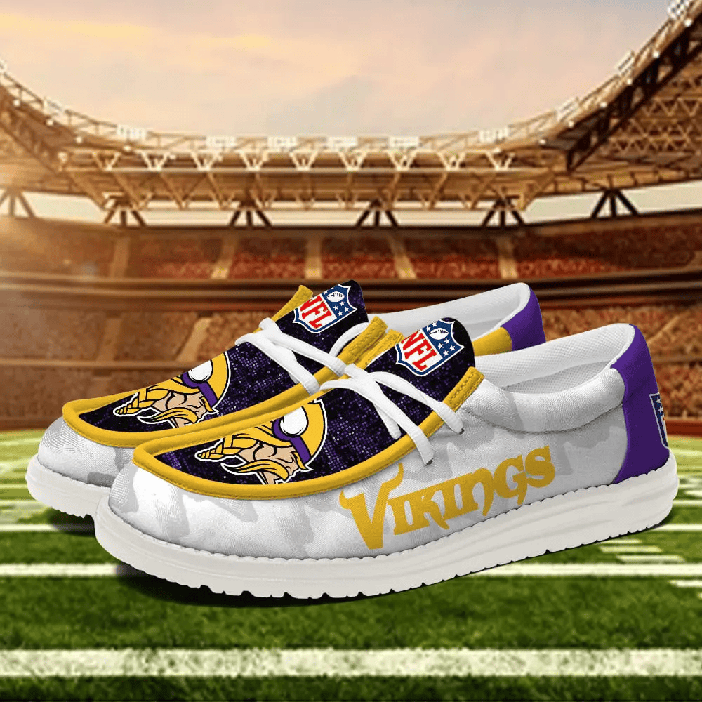 Minnesota Vikings Moccasin Slippers - Hey Dude Shoes Style AZCHDUDE237