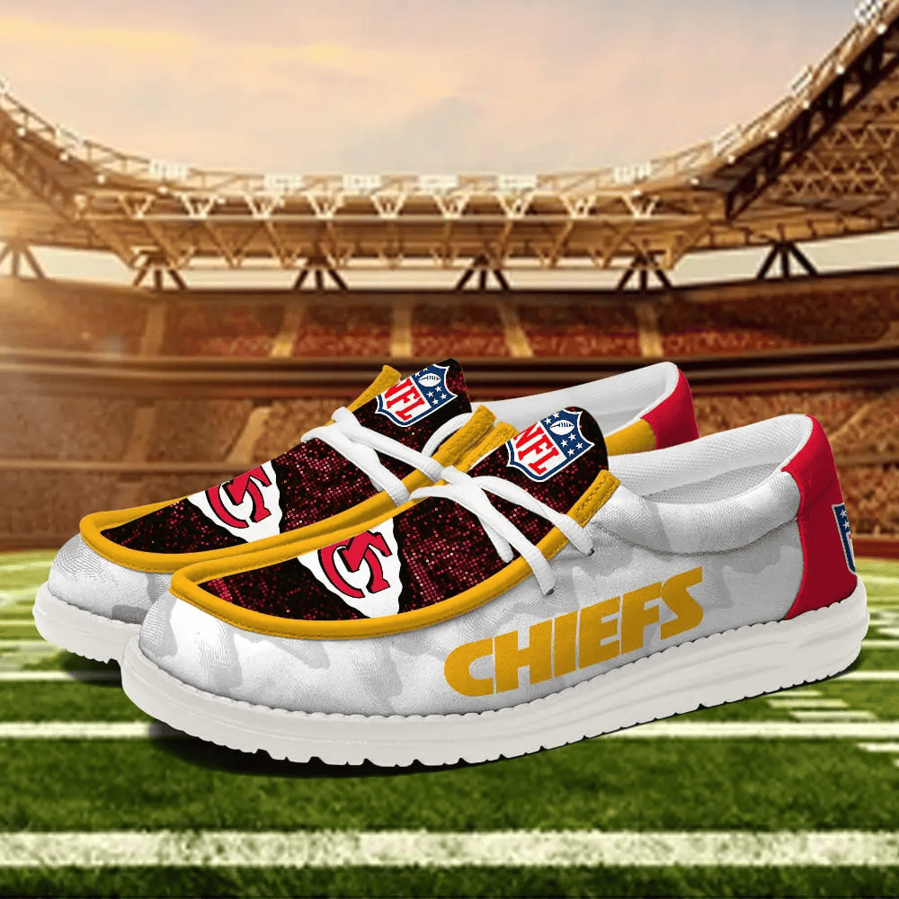 Kansas City Chiefs Moccasin Slippers - Hey Dude Shoes Style AZCHDUDE232